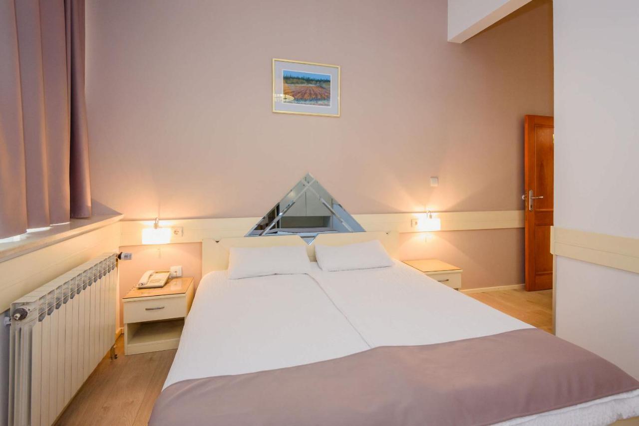 Hotel Mb Metković Zewnętrze zdjęcie