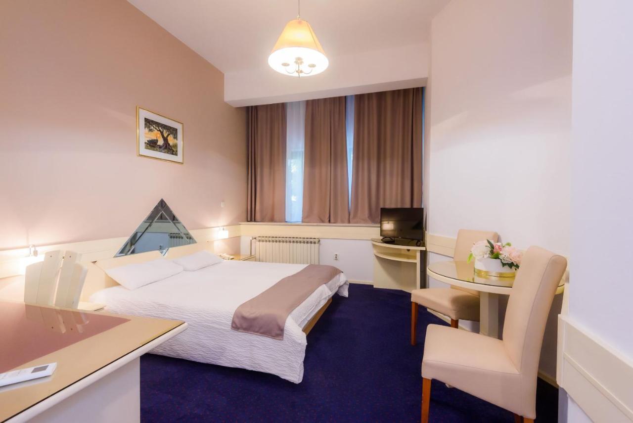 Hotel Mb Metković Zewnętrze zdjęcie